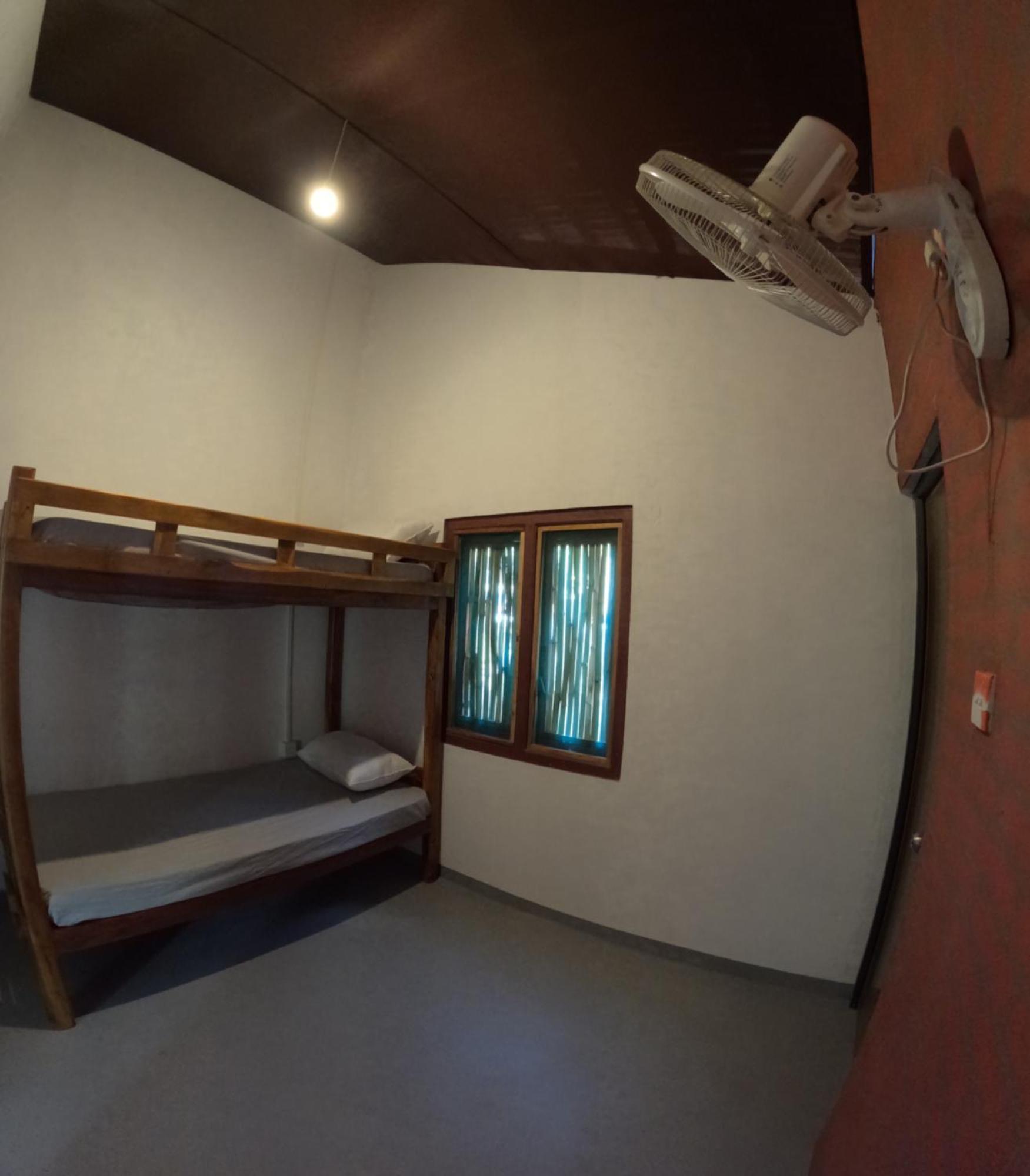C U Hostel Trincomalee Exterior photo